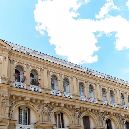 Palazzo Nanà Suites&Apartments-3